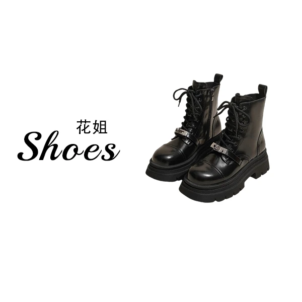 英伦复古金属锁扣系带马丁靴女秋冬新款厚底百搭中筒靴