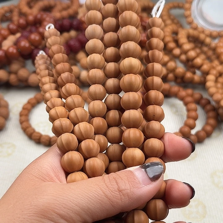 猴头核桃手串瑕疵漏眼四花鲨鱼