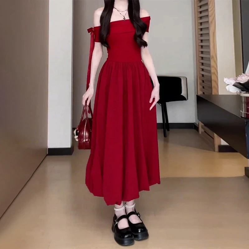 法式一字肩露肩连衣裙女夏季2025新款赫本风绝美蓬蓬花苞短裙2335