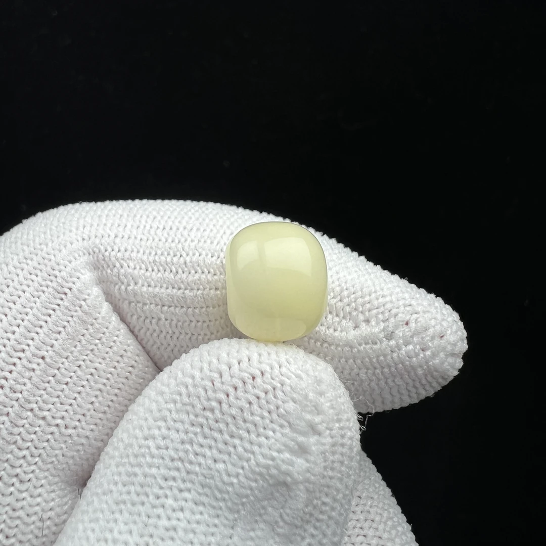 J2351天然原矿蜜蜡墩子11.2*9mm支持复检