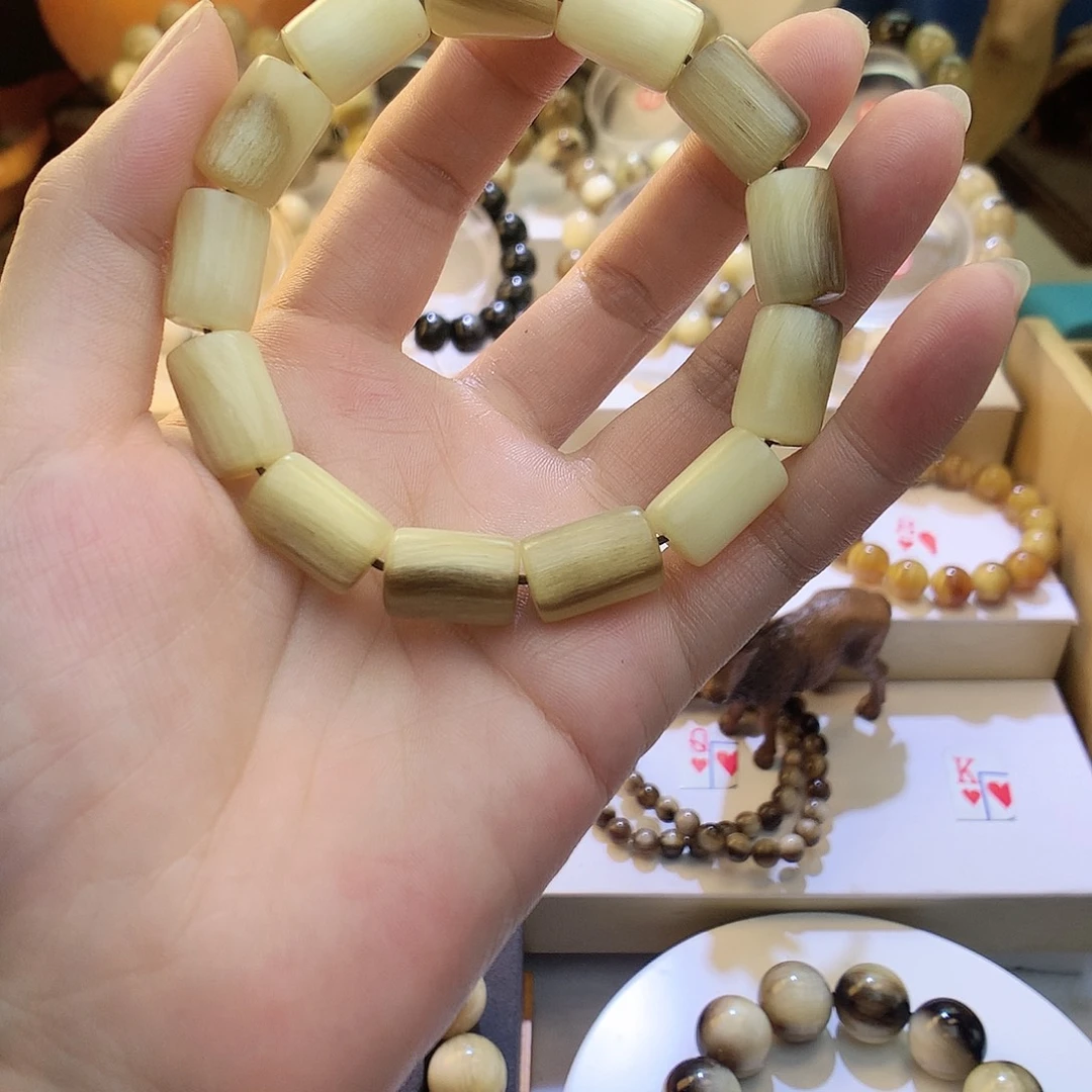 女***姚贡木无事牌1.0手工桶珠精品高货
