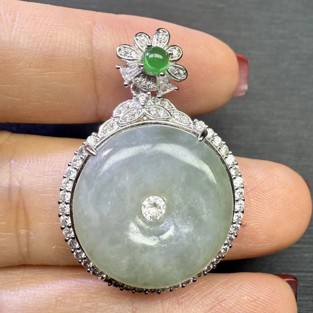 缅甸天然A货翡翠平安扣