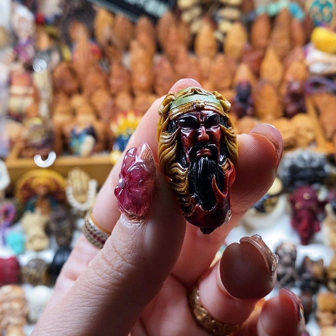 橄榄核吊坠小*哥三通。 1.5线啊啊啊啊啊啊