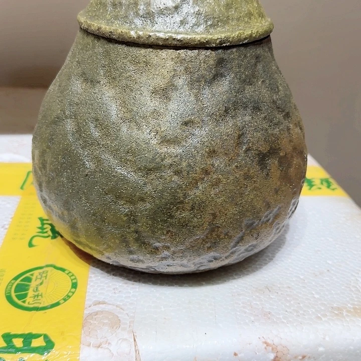 雷***神紫砂茶壶坭兴陶柴烧