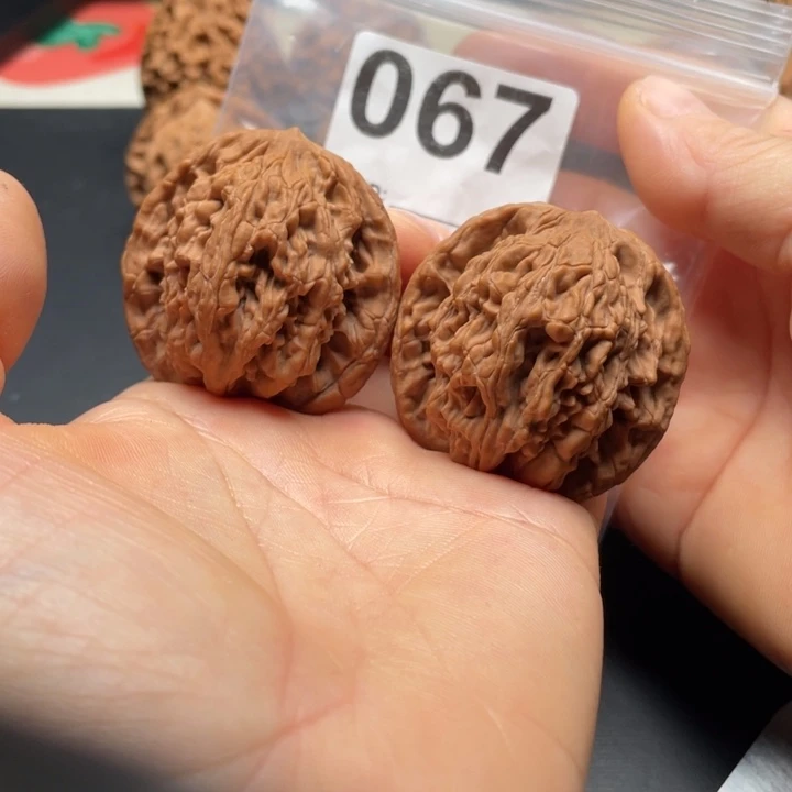文玩核桃把件麦虎