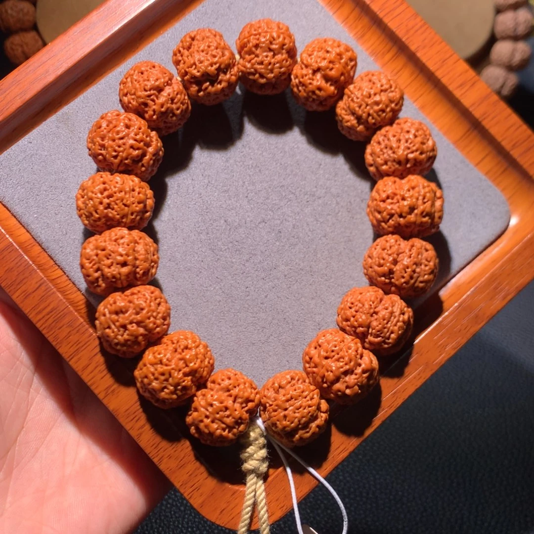 手串金刚菩提21钮扣蜂王