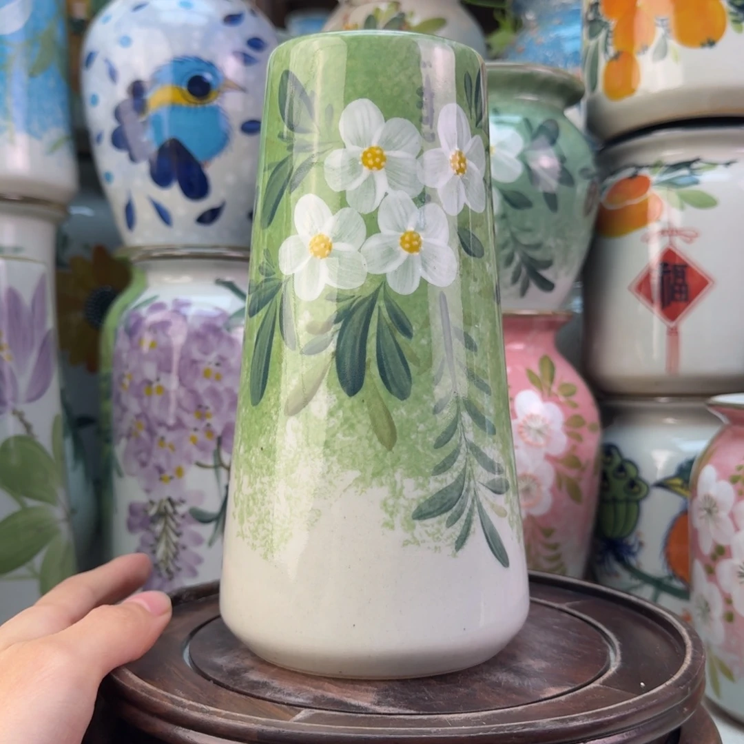 景德镇纯手绘陶瓷花瓶
