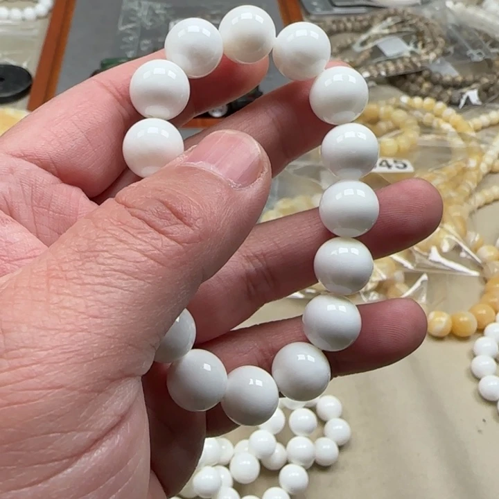 白玉菩提吊坠白色369