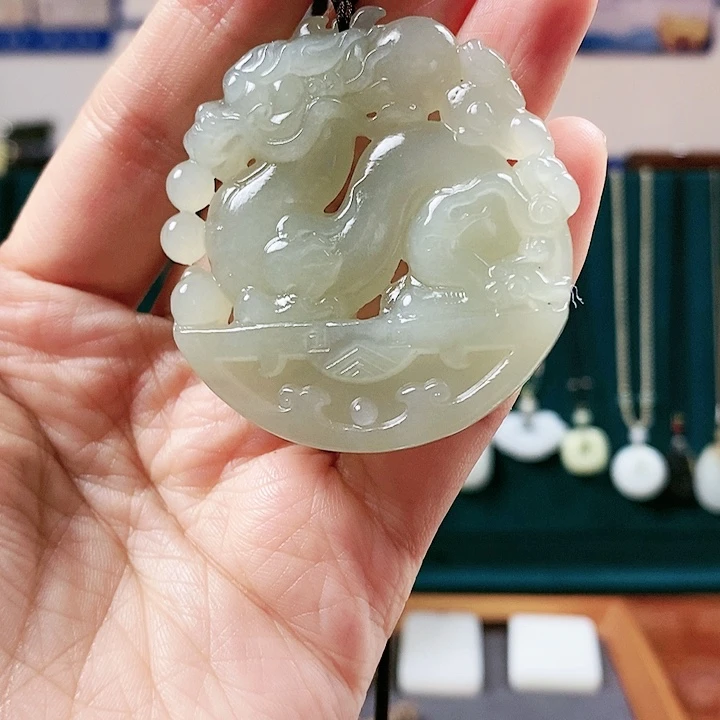 【闪购商品】颈饰未镶嵌和田玉医****