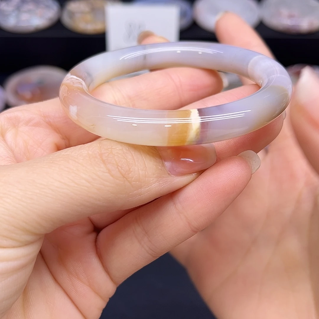 玛瑙/玉髓未镶嵌手镯56