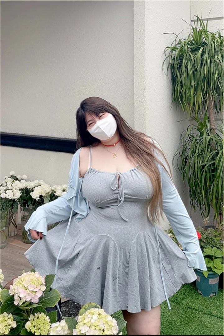 180的陈橙橙「甜心少女」大码甜欲风少女抽绳吊带高弹连衣裙外套