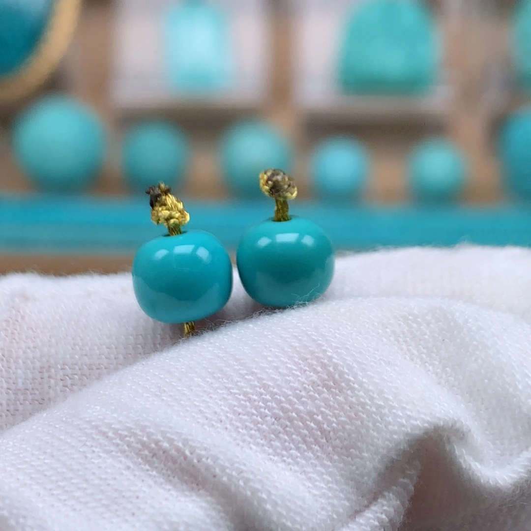 山***生绿松石未镶嵌珠宝奇石7.4mm