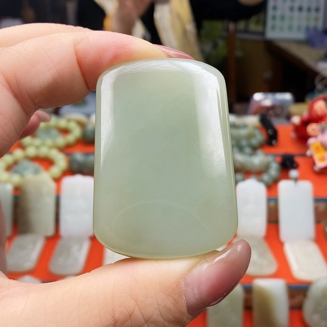 颈饰未镶嵌和田玉福**物