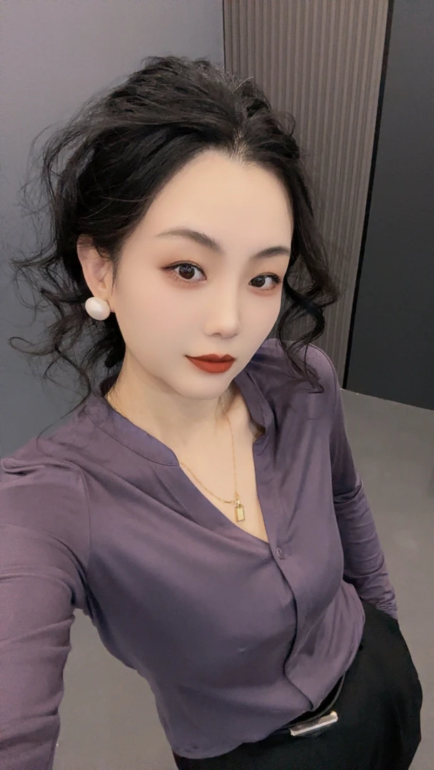 小敏家百搭显瘦防晒舒适时尚衬衫常规短款洋气纯色8827欧若风