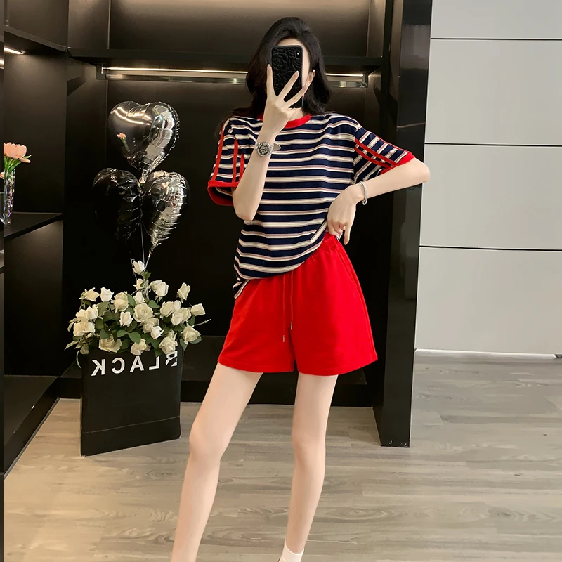 2025夏季新款条纹时尚休闲运动套装高级感宽松t恤短裤显瘦穿搭女