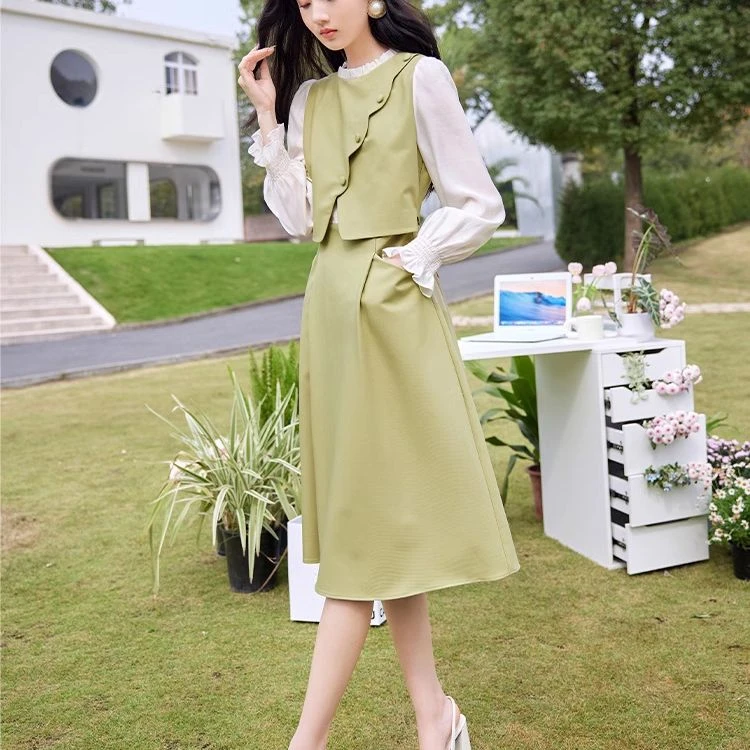 Q841114连衣裙 香影假两件连衣裙女春季新款牛油果薄荷曼波