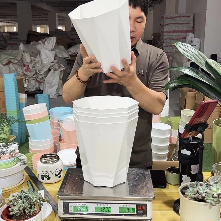 FCC220口22高24白色5个无托