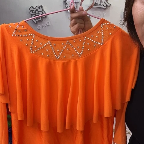 摩登舞者和我是一对