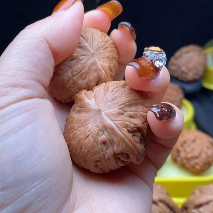 文玩核桃把件铁锤