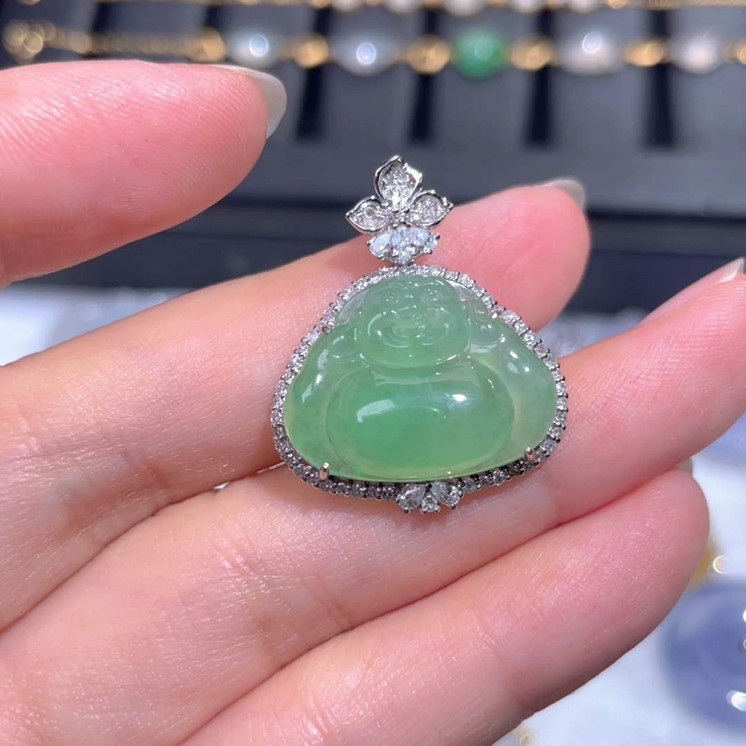 颈饰18K金镶嵌翡翠翡翠