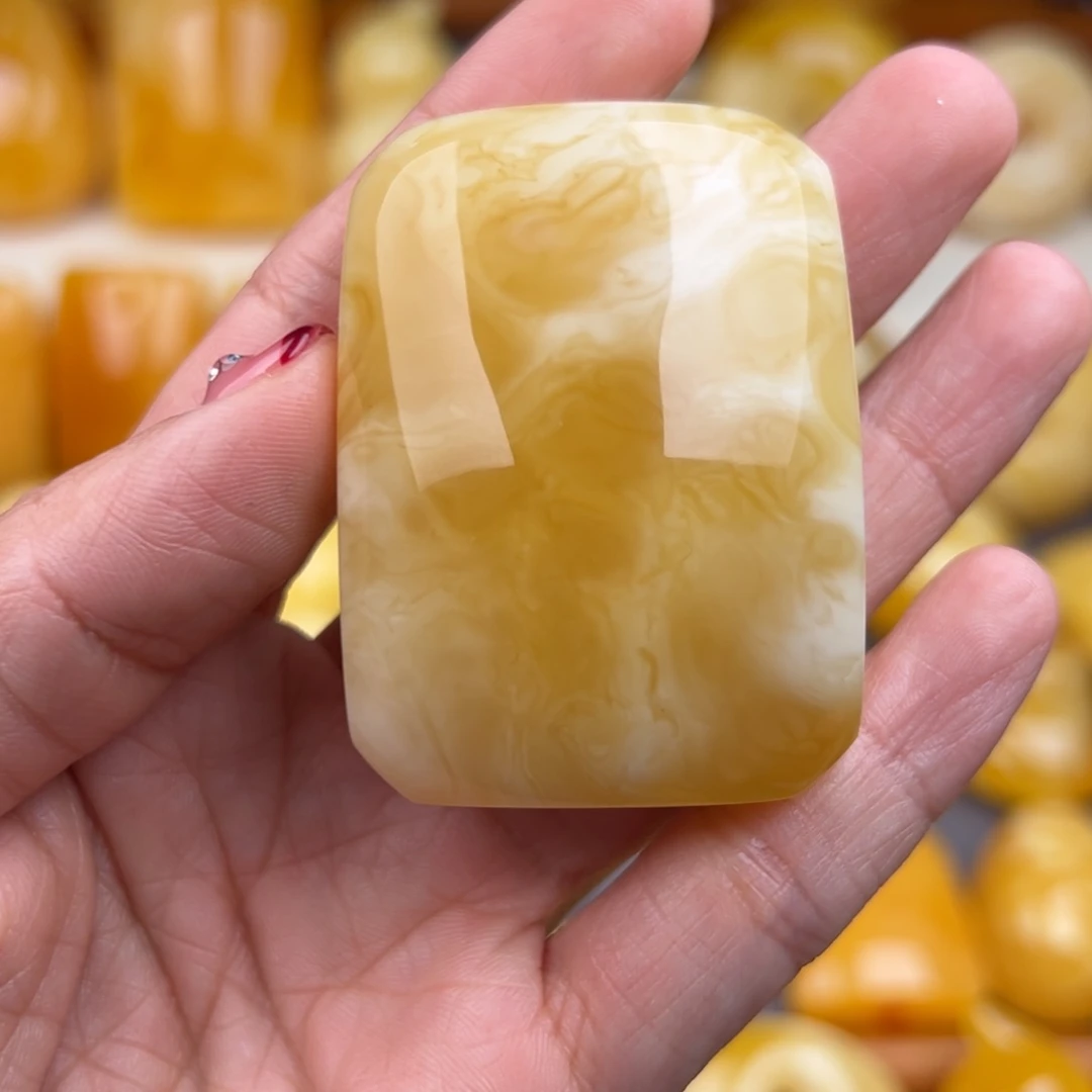 琥珀颈饰未镶嵌纯天然琥珀蜜蜡无优化