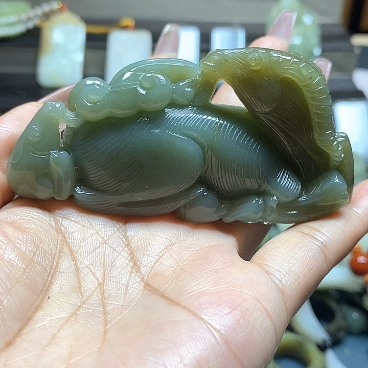 和田玉未镶嵌挂件