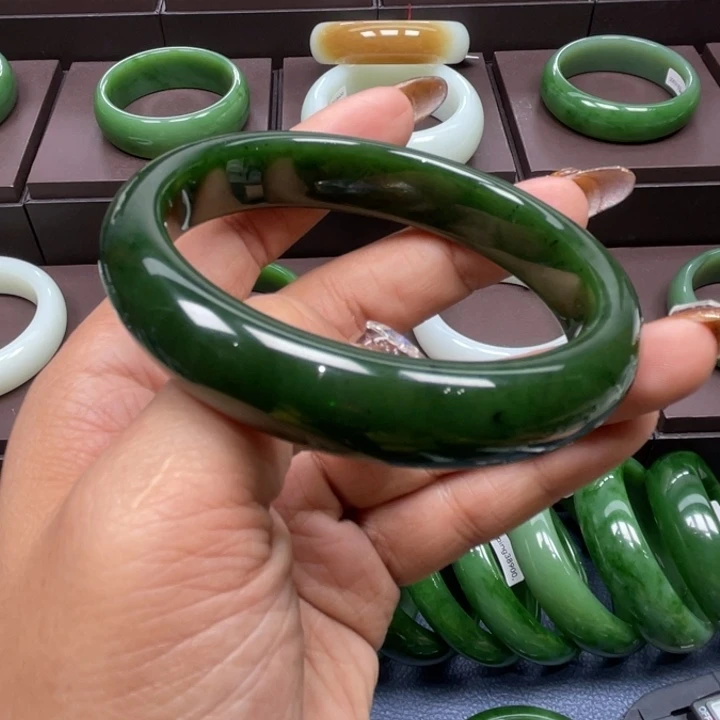和田玉（碧玉）未镶嵌手镯62/63圈口可带