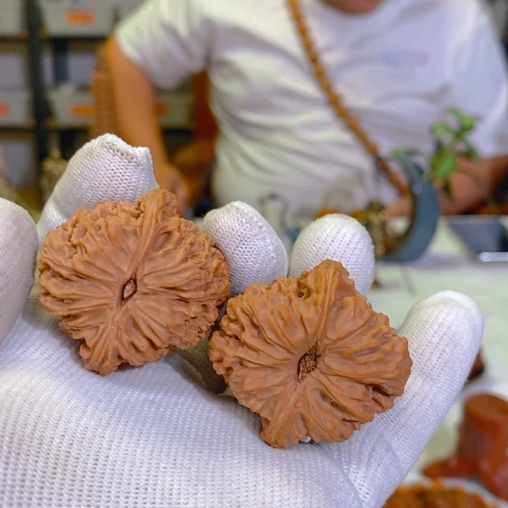 文玩核桃把件南疆