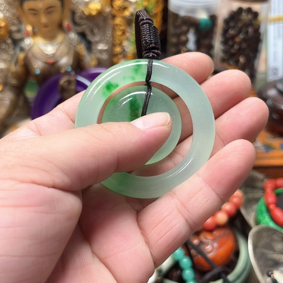 吊坠滴血莲花菩提