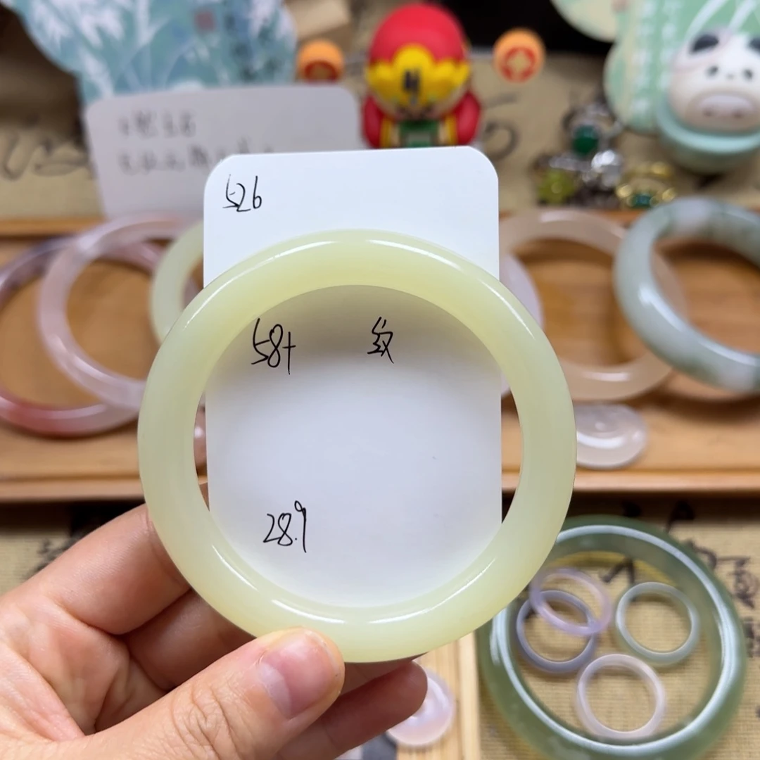 石英质玉手镯未镶嵌526