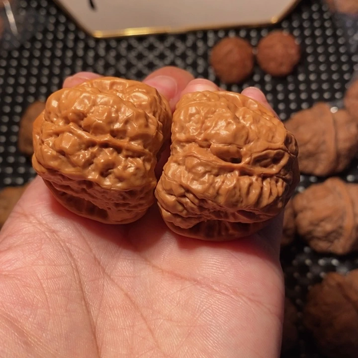 把件文玩核桃八蹬腿肌肉蛙