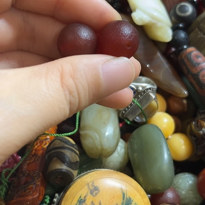 低***人琉璃手工艺品欢迎光临
