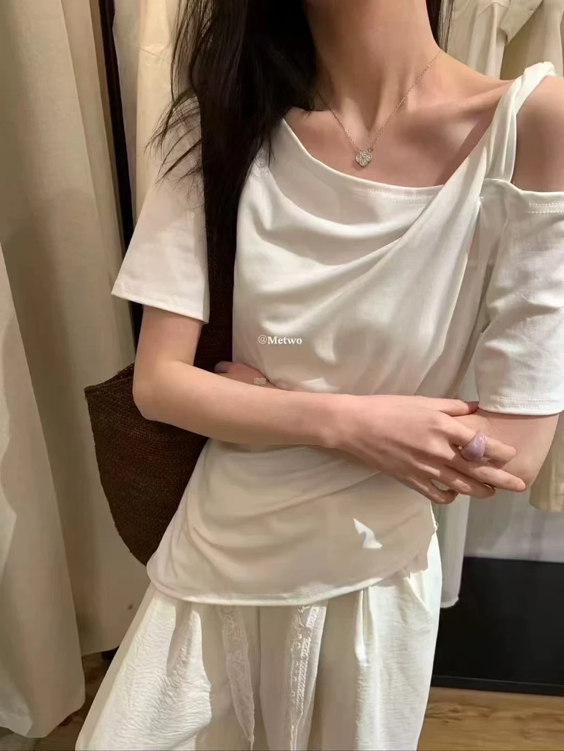 设计感小众露肩T恤女2025夏季新款短袖斜边显瘦休闲上衣