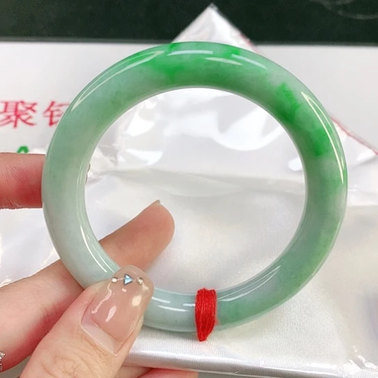 翡翠手镯未镶嵌天然翡翠A货067