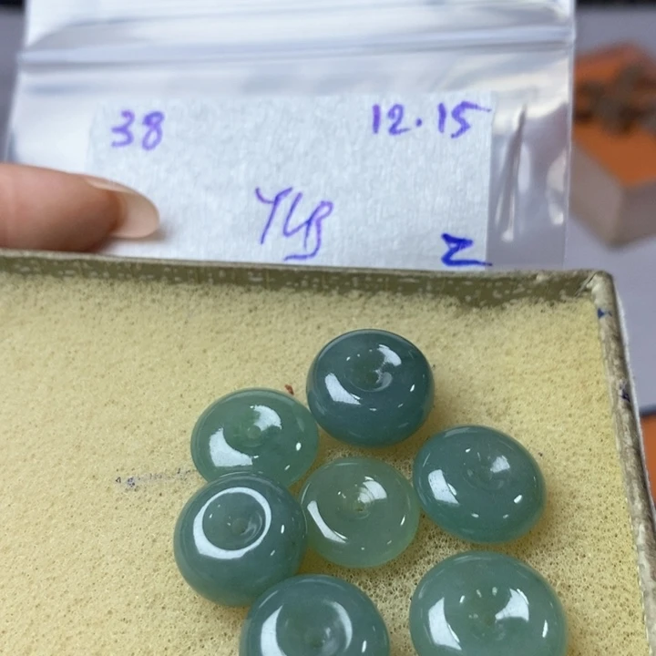 定制翡翠未镶嵌不退