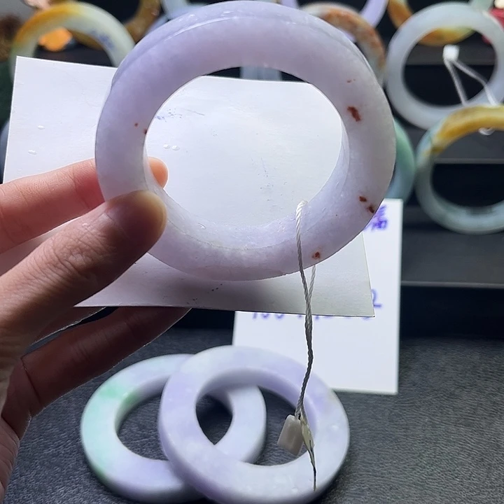 定制翡翠未镶嵌翡翠手镯
