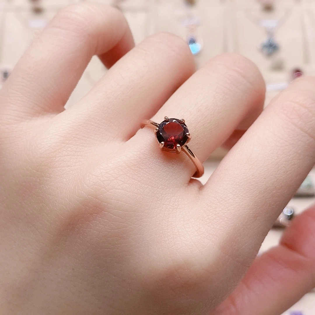 银S925镶嵌石榴石戒指戒指