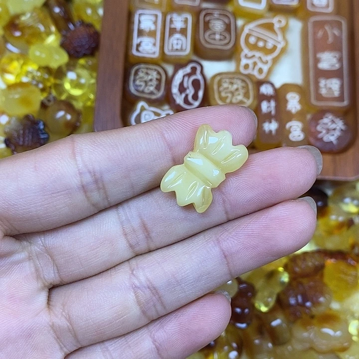 吊坠橄榄核蝴蝶结54