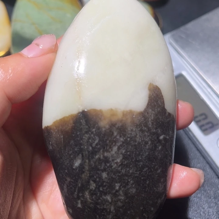 和田玉未镶嵌珠宝奇石