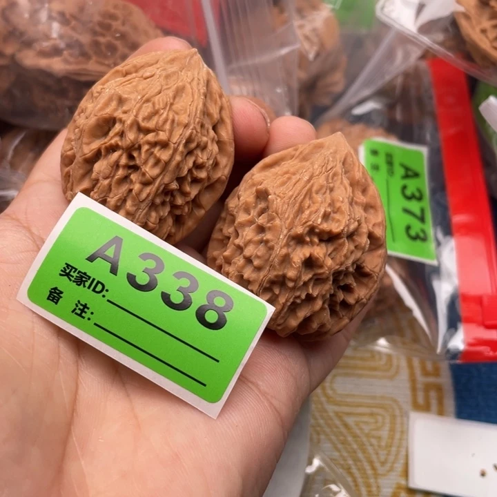 文玩核桃把件核桃