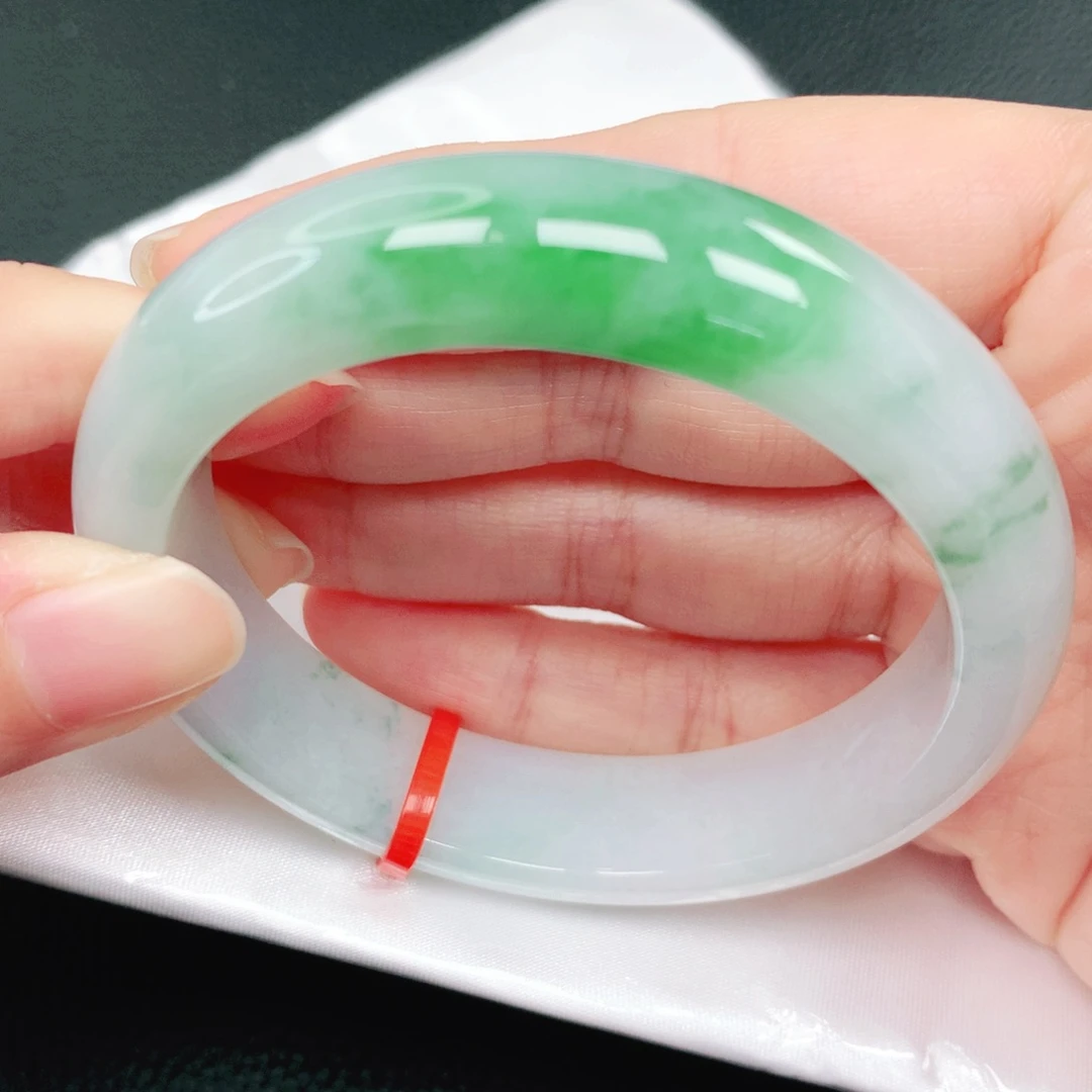 翡翠未镶嵌手镯55圈