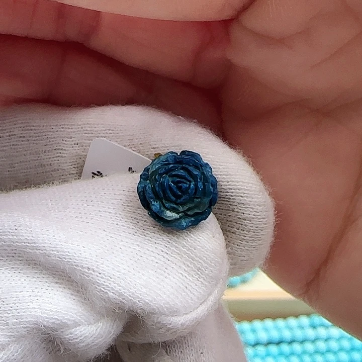 绿松石未镶嵌118皇家蓝玫瑰花+w