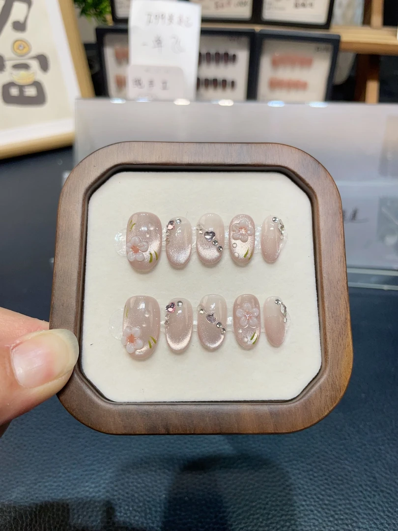 上新【桃花劫】纯手工穿戴甲猫眼短甲气质款美甲十片装