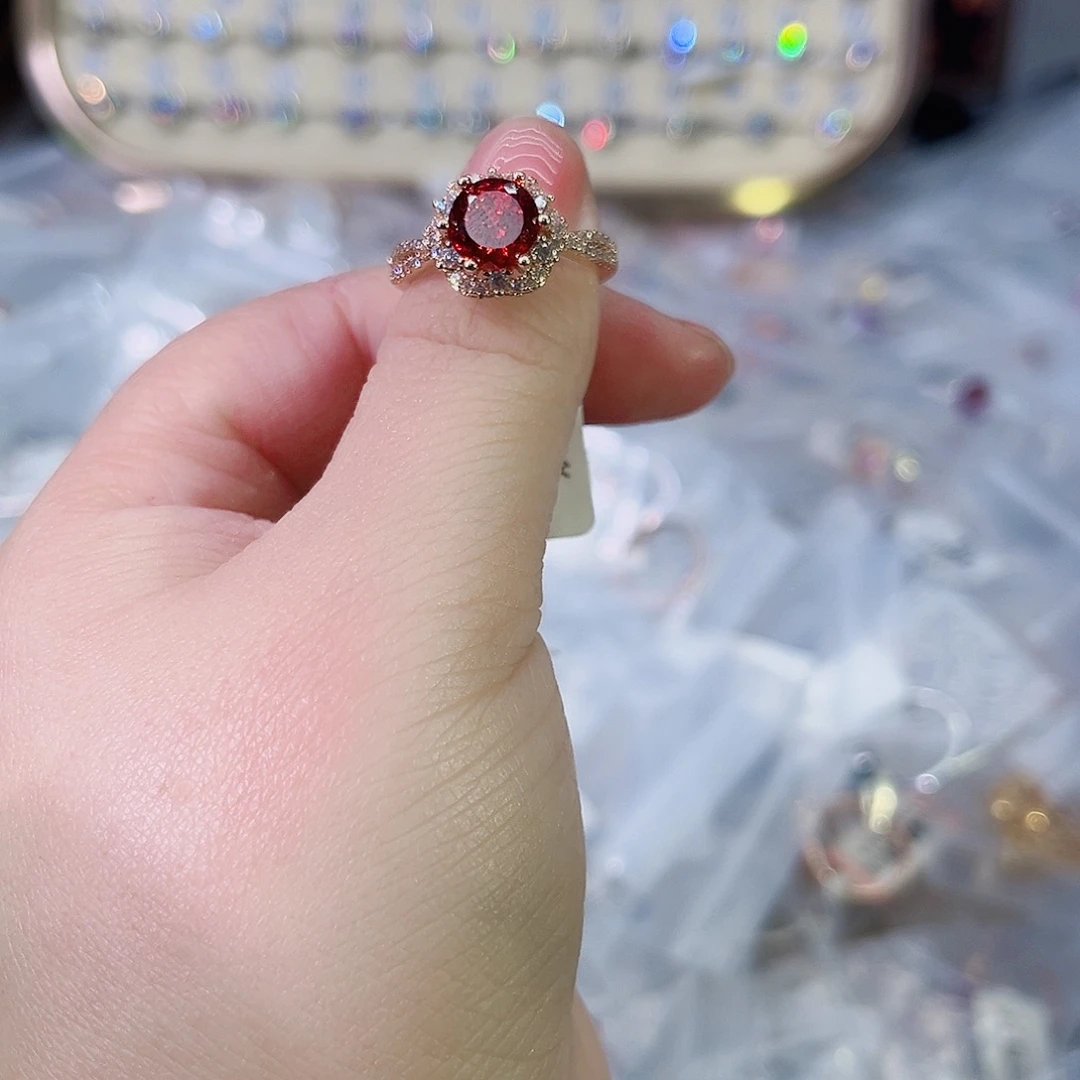 莫桑石铜合金B K枚爱莎芬达两卡