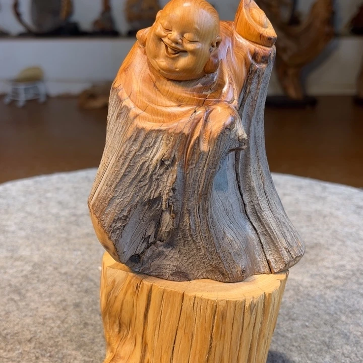 柏木（崖柏）根雕艺术摆件