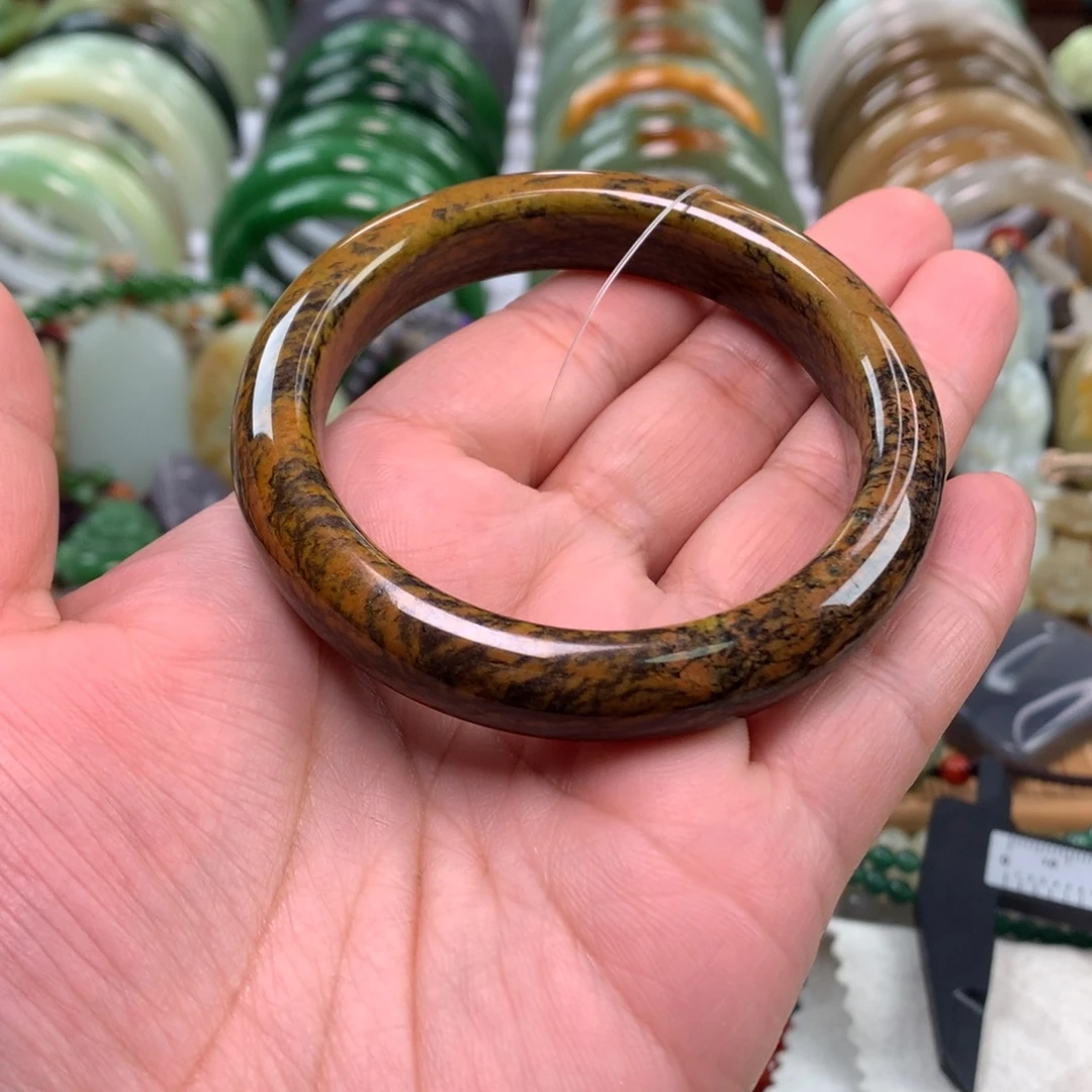 和田玉未镶嵌手镯56_57口径