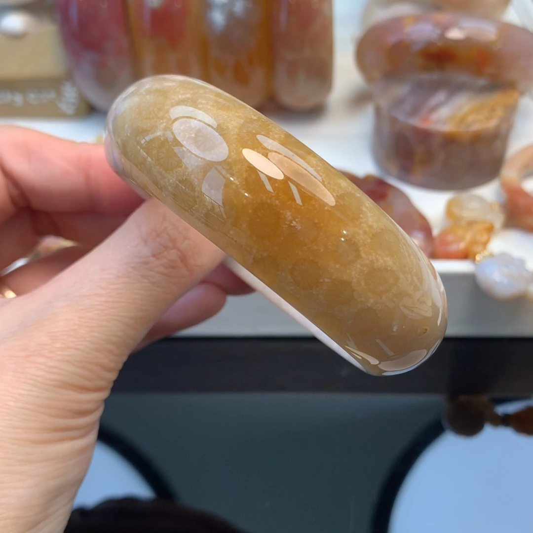 硅化珊瑚（珊瑚玉）手镯未镶嵌58口