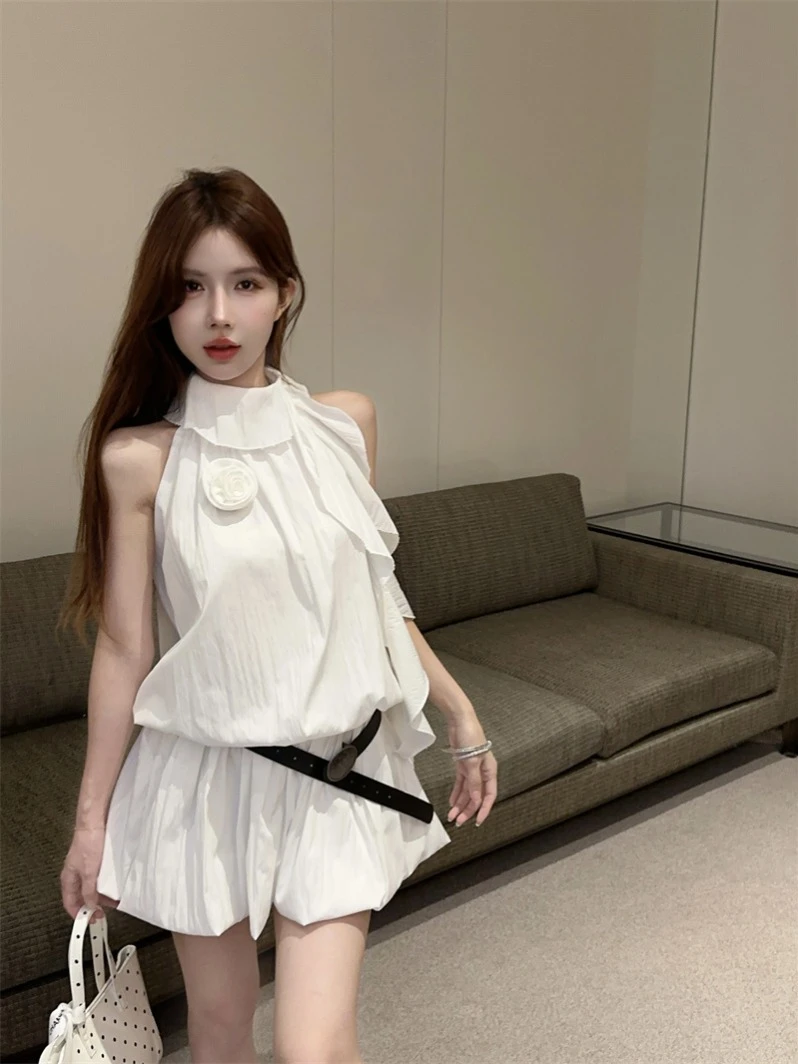 法式气质飘带挂脖连衣裙女2025夏季新款无袖收腰短裙超好看背心裙