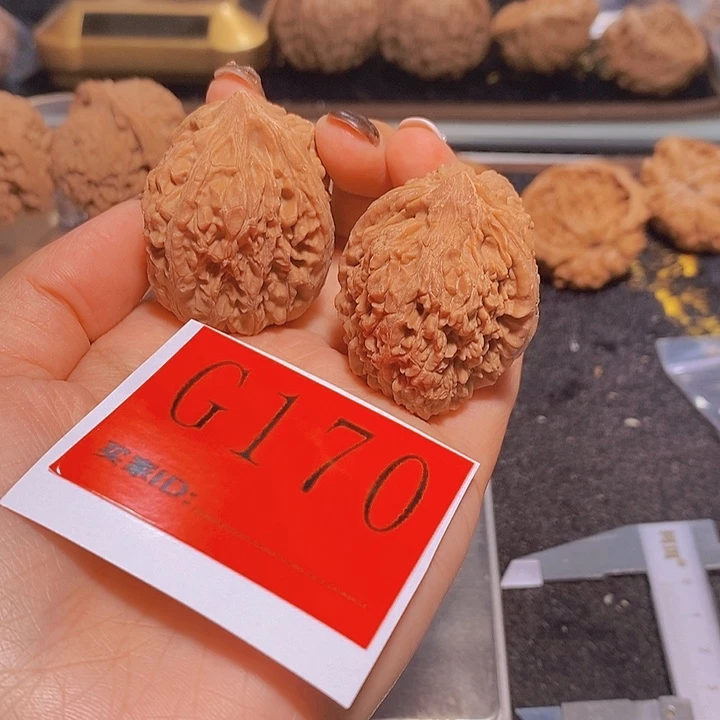 老***仁吊坠文玩核桃蒜头35