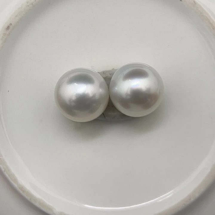 颈饰未镶嵌海水珍珠12.4 澳白 素钉 款后很圆Ｈ６